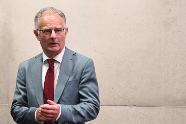 Bild: Marterbauer will sich gegen 