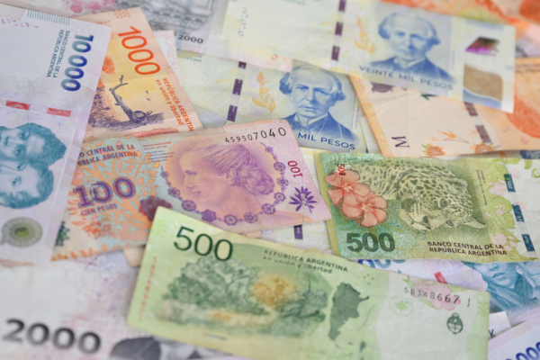 Bild: Argentinische Zentralbank stützt Peso mit Millionenverkauf