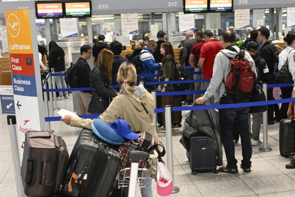 Bild: Lufthansa prüft wegen hoher Kosten Streckenstreichungen