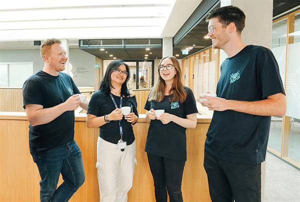 Bild: Jung und wild sollen Mitarbeiter:innen bei AT&S sein. Mit der zweiten Runde des Entwicklungsprogramms „Young Wilds“ setzt AT&S erneut ein starkes Zeichen. 