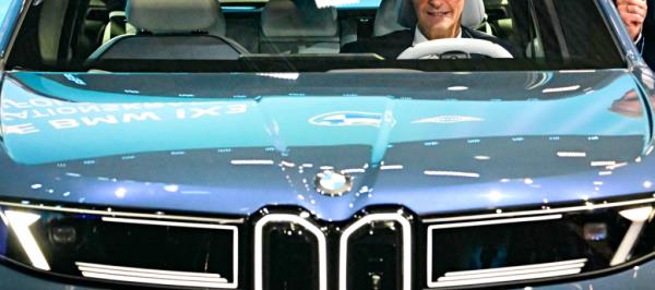 Bild: Kreise: Deutscher Kanzler lädt zu Autogipfel am 9. Oktober