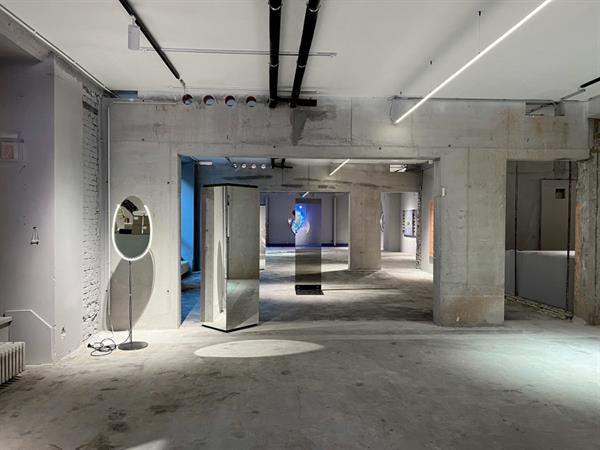 Bild: Brücke zwischen digitaler und analoger Kunst