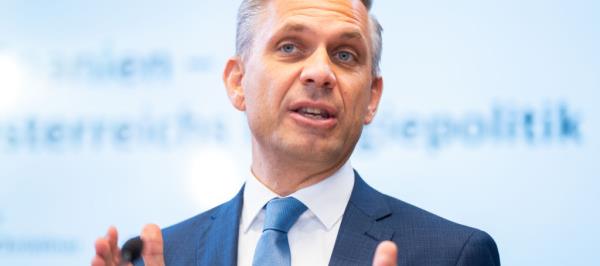 Bild: Ungarische Sondersteuer - Hattmannsdorfer für Konsequenzen