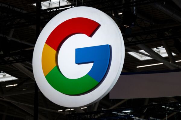 Bild: Strengere Vorgaben für Google und Apple in England möglich