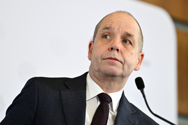 Bild: IHS-Chef: Heuer keine Rezessionsgefahr wegen Chipmangels