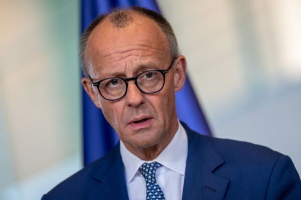 Bild: Merz will Stahlindustrie retten - auch mit Schutzzöllen