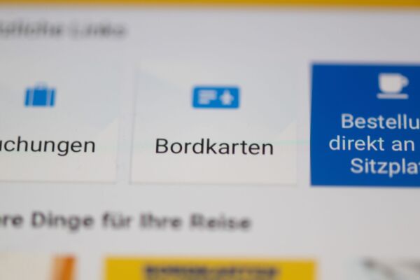 Bild: Ryanair zwingt Passagiere auf den digitalen Weg