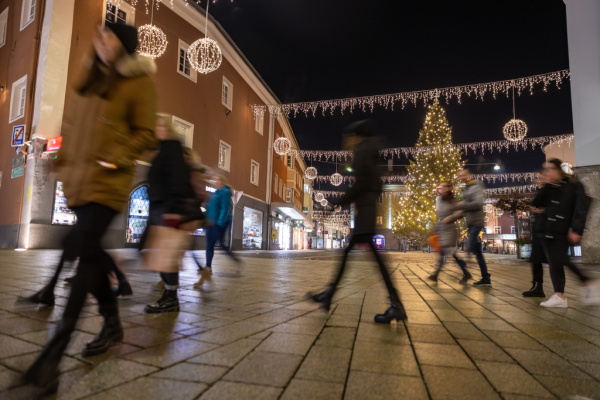 Bild: Handelsforscher rechnen mit besserem Weihnachtsgeschäft