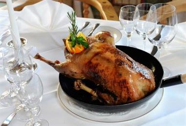 Bild: Gastro erwartet starken Advent - Kampf mit Storno-Unkultur