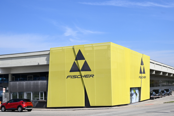 Bild: Skihersteller Fischer und Atomic schreiben rote Zahlen