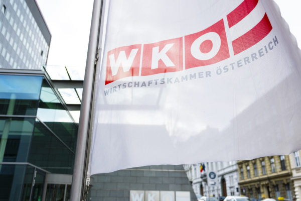 Bild: WKÖ erhöht Gehälter um 2,1 Prozent und steht vor Reformen