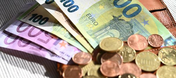 Bild: Neue EU-Regeln: Bargeld im Supermarkt und Schutz vor Betrug