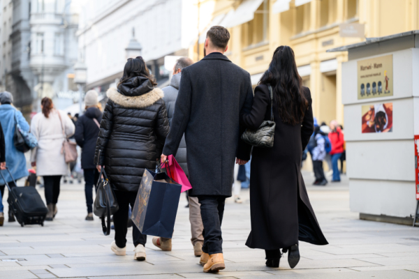 Bild: Händler mit Start ins Weihnachtsgeschäft zufrieden
