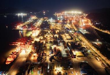 Bild: Chinas Industrie schrumpft weiter