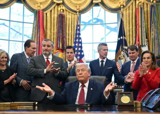 Bild: Trump will Kraftstoffvorgaben für Autos lockern