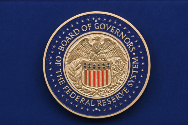 Bild: US-Notenbank Fed senkt Leitzins erneut - Kritik von Trump