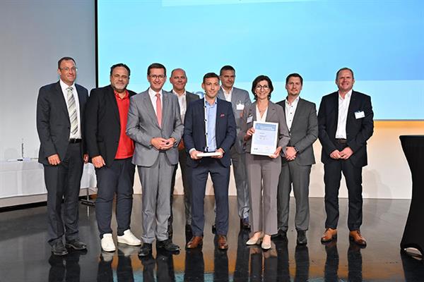 Bild: Der Österreichische Logistikpreis 2025 des Vereins Netzwerk Logistik geht an die BMW Motoren GmbH. 