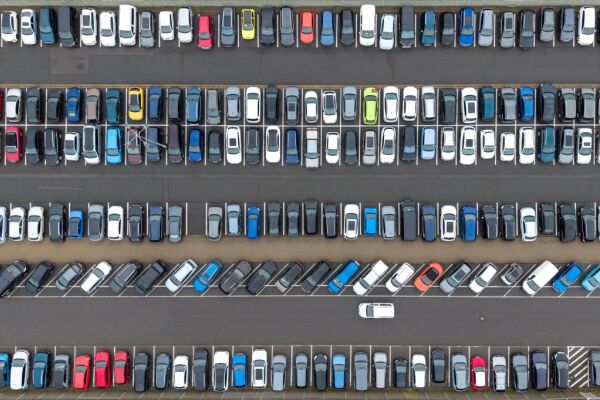 Bild: Deutsche Autobauer mit niedrigstem Quartalsgewinn seit 2009