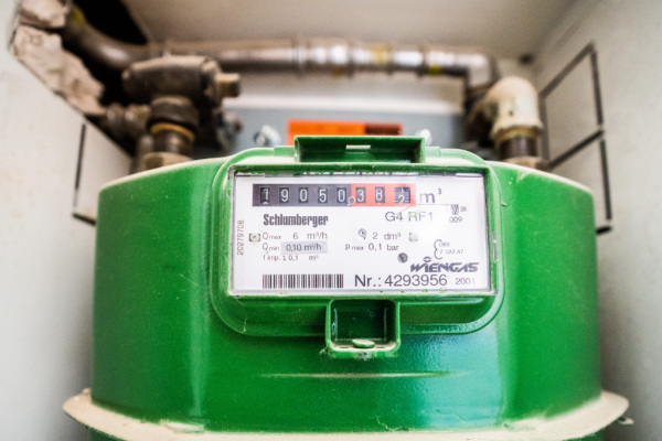 Bild: Netzentgelte für Strom und Gas steigen 2026