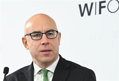 Bild: Wifo-Chef sieht leichten Aufschwung in der Industrie