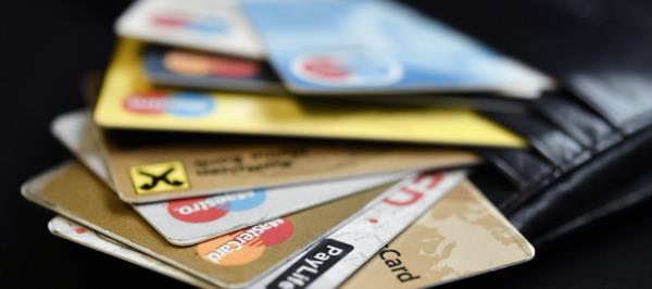 Bild: Kreditkartenanbieter muss unzulässige Gebühren zurückzahlen