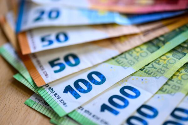 Bild: Bildungskarenz kostete den Bund 2025 mehr als geplant