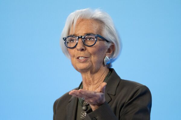 Bild: EZB-Chefin Lagarde weiter vage zu Spekulationen über Rückzug