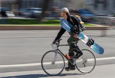 Bild: Dienstfahrräder nehmen in Österreich Fahrt auf