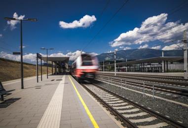 Bild: RH empfiehlt ÖBB bessere Planung - Bahn: Reagieren gezielt