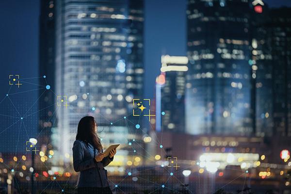 Bild: Integrierte Gesamtlösungen, hybride Architekturen, Edge-AI und mobile Videosicherheitslösungen: Die vier wichtigsten Technologietrends für den Sicherheitssektor im Jahr 2026.