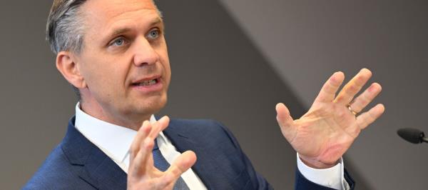 Bild: Technologieverbreitung schneller als Mitarbeiterkompetenz