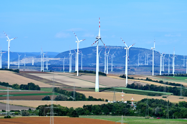 Bild: Zehetner: EU-Initiative für niedrigere Strompreise