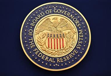 Bild: Federal Reserve: Leitzinsspanne bleibt bei 3,5 bis 3,75 %