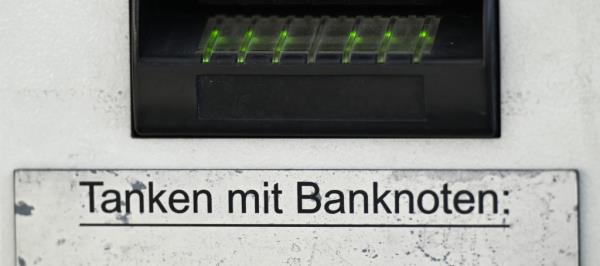 Bild: Zweidrittelmehrheit für Spritpreismaßnahmen gebraucht