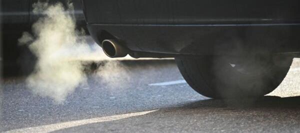 Bild: Klimaklage in Deutschland gegen BMW und Mercedes gescheitert