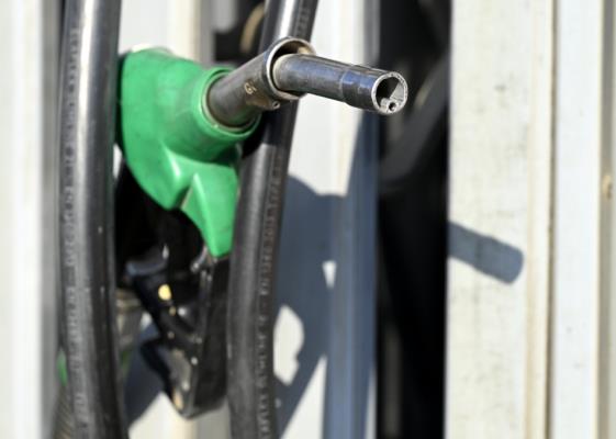 Bild: Spritpreisbremse in Kraft - Regierung sieht keine Engpässe