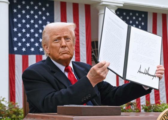 Bild: Trumps Zollversprechen gehen laut US-Expertin nicht auf