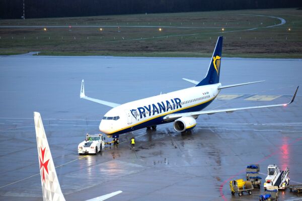 Bild: Ryanair warnt vor Sommer-Flugstornos wegen teuren Kerosins