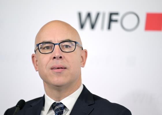 Bild: Spritpreisbremse: Ministerium will Sonderprüfung ausweiten