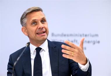 Bild: Hattmannsdorfer erwartet Lieferengpass bei Treibstoffen