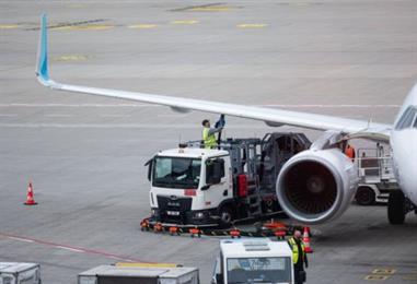 Bild: Durst nach Kerosin verschärft Importabhängigkeit in der EU