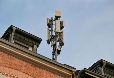 Bild: Nokias KI-Geschäft brummt - Wachstumsziele angehoben