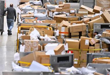 Bild: Händler sehen viele offene Fragen bei geplanter Paketabgabe