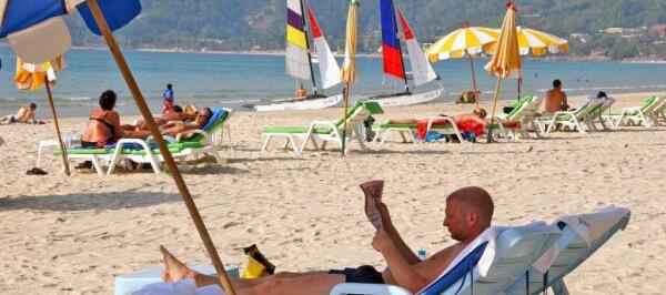 Bild: Bereits gebuchte Reisen können sich noch verteuern