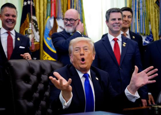 Bild: Trump hebt Zölle auf Autos und Lkw aus EU auf 25 Prozent an