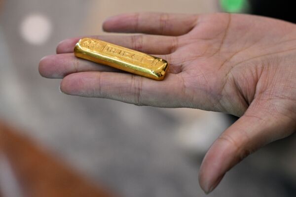 Bild: Mögliche Entspannung im Nahen Osten: Goldpreis legt deutlich