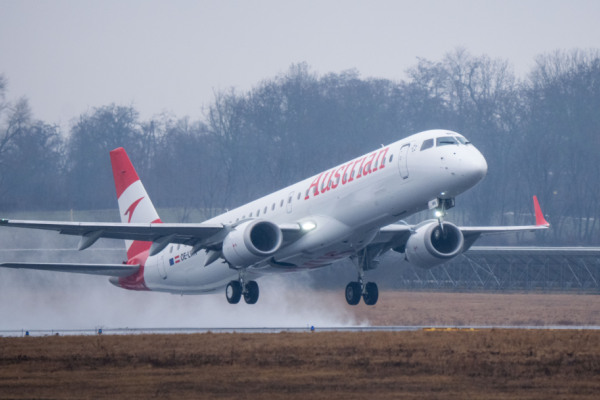 Bild: Nahostkrieg bescherte Flughafen Wien schwachen April