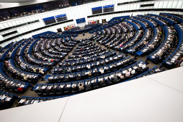 Bild: EU-Einigung auf Umsetzung von US-Zolldeal