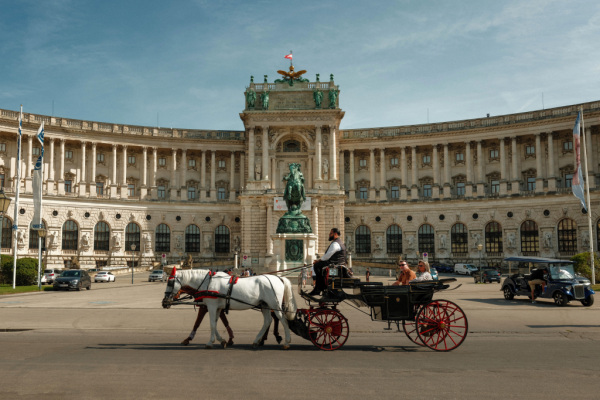 Bild: Starkes Kongressgeschäft stützt Tourismus