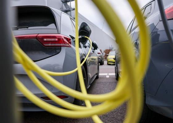Bild: VCÖ kritisiert neue Versteuerung für E-Firmenautos